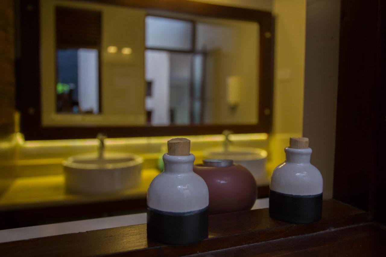 Villa Jasmine Breeze Kaduwela Ngoại thất bức ảnh